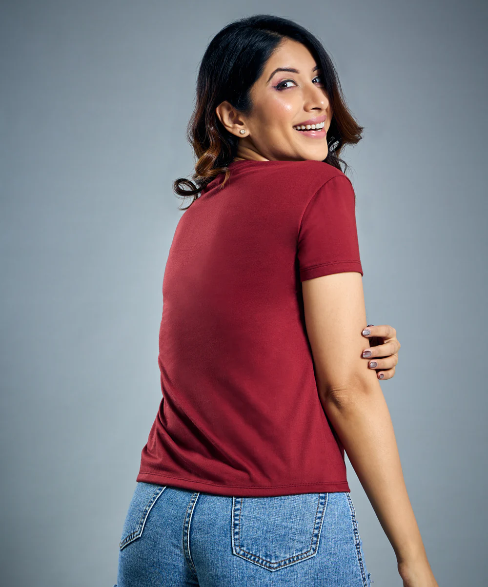 Basic Crew Neck Maroon Tshirt - Image 2