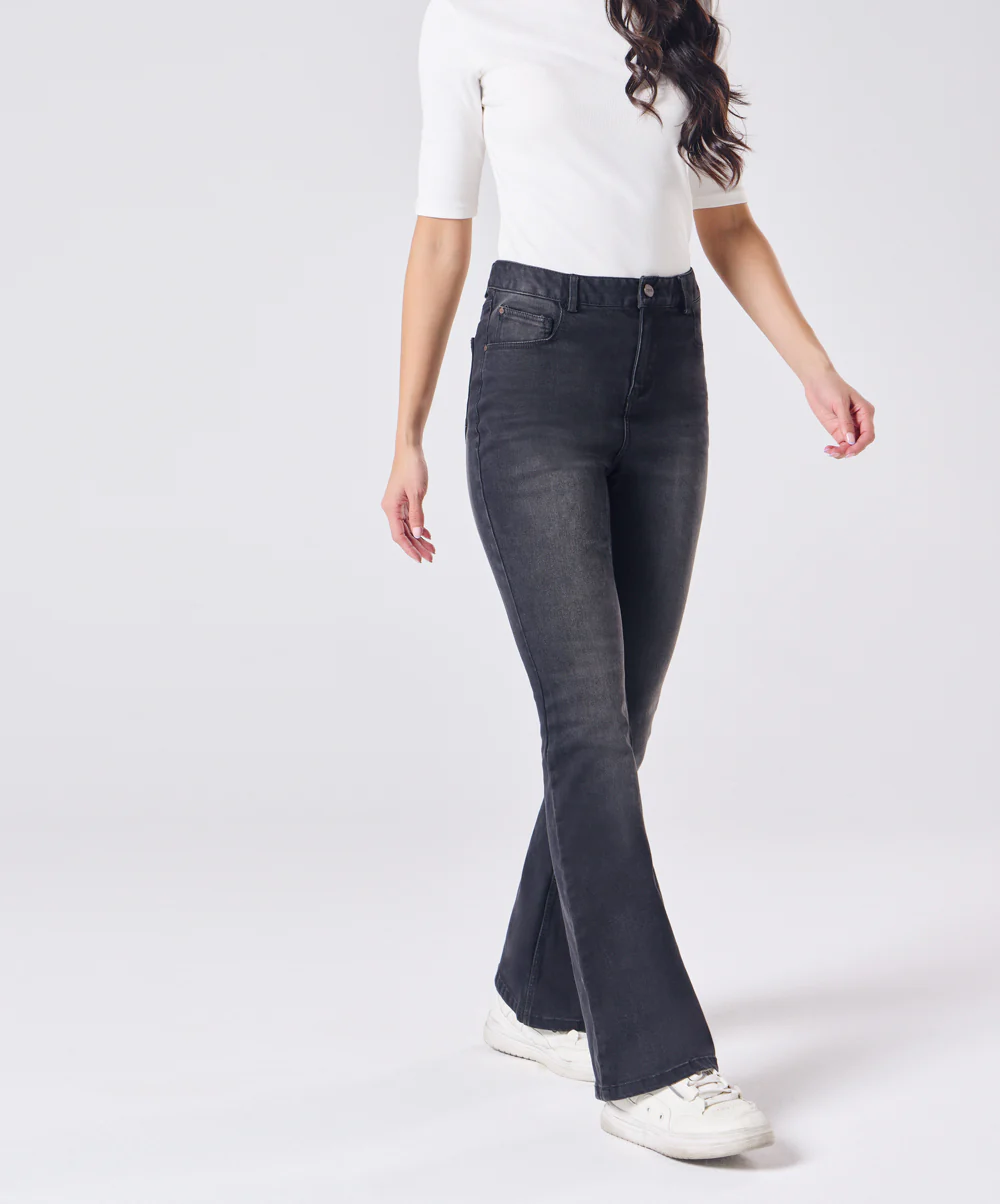 Black Flared Jean - Image 3