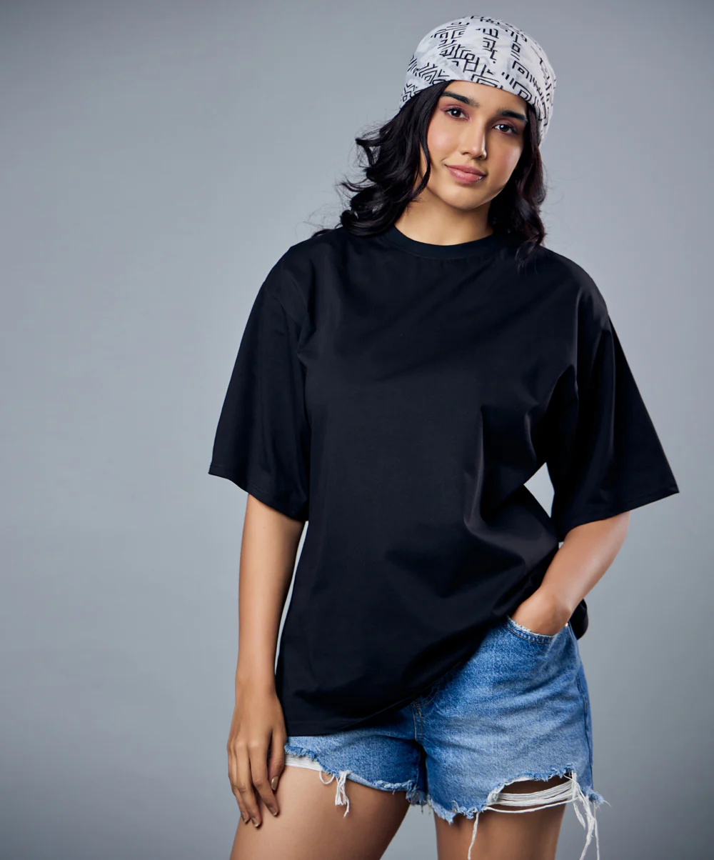 Black Solid Oversized Tshirt - Image 2