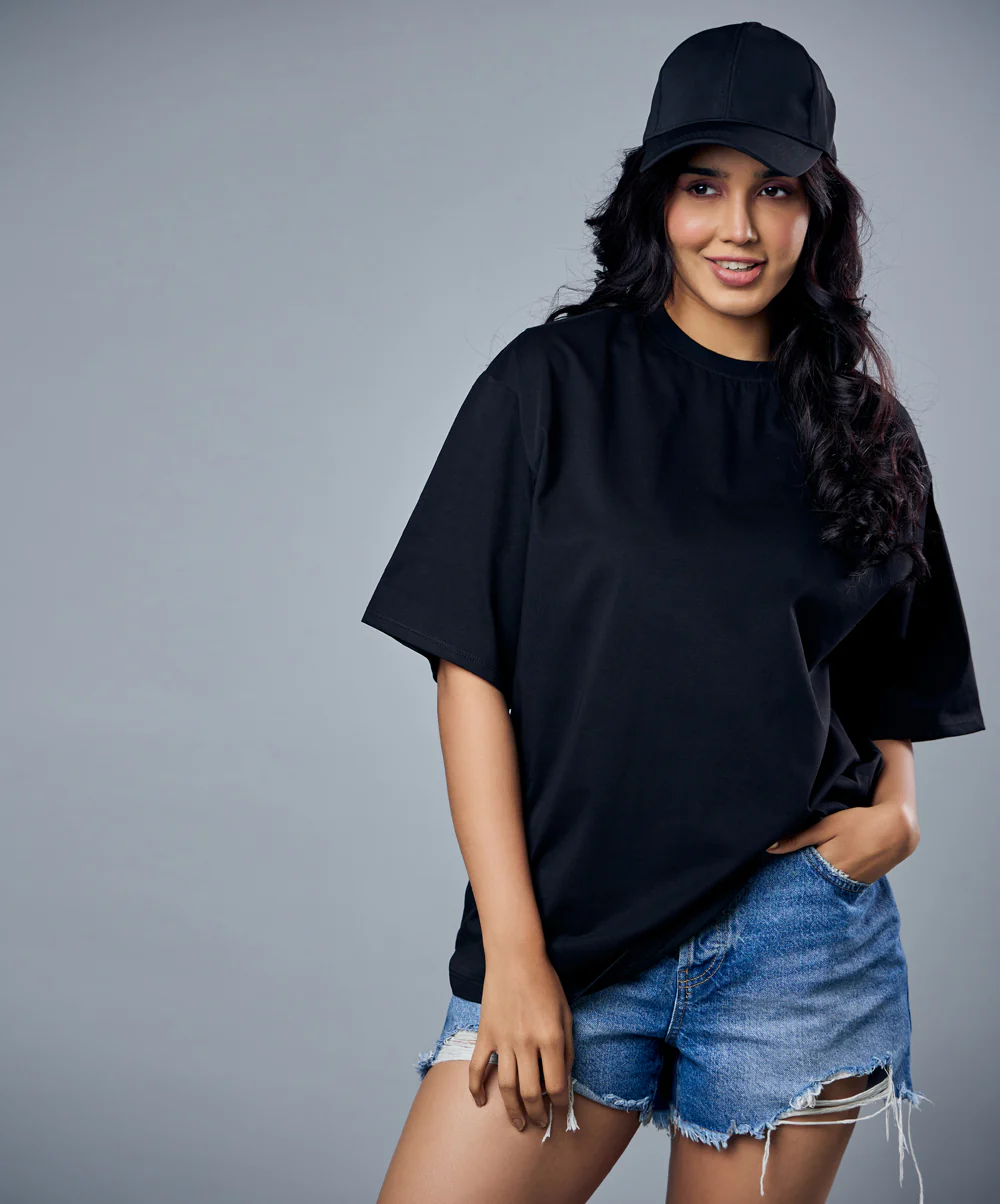 Black Solid Oversized Tshirt - Image 4