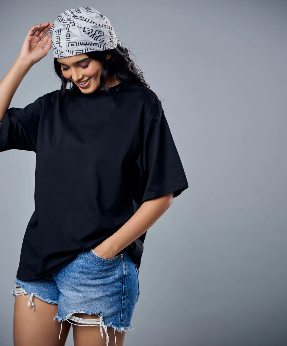Black Solid Oversized Tshirt - Image 7