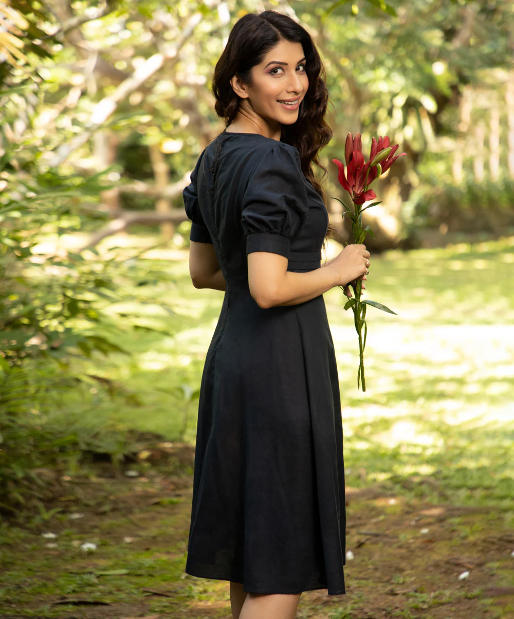 Blue Vneck Puffed Sleeve Linen Dress - Image 2