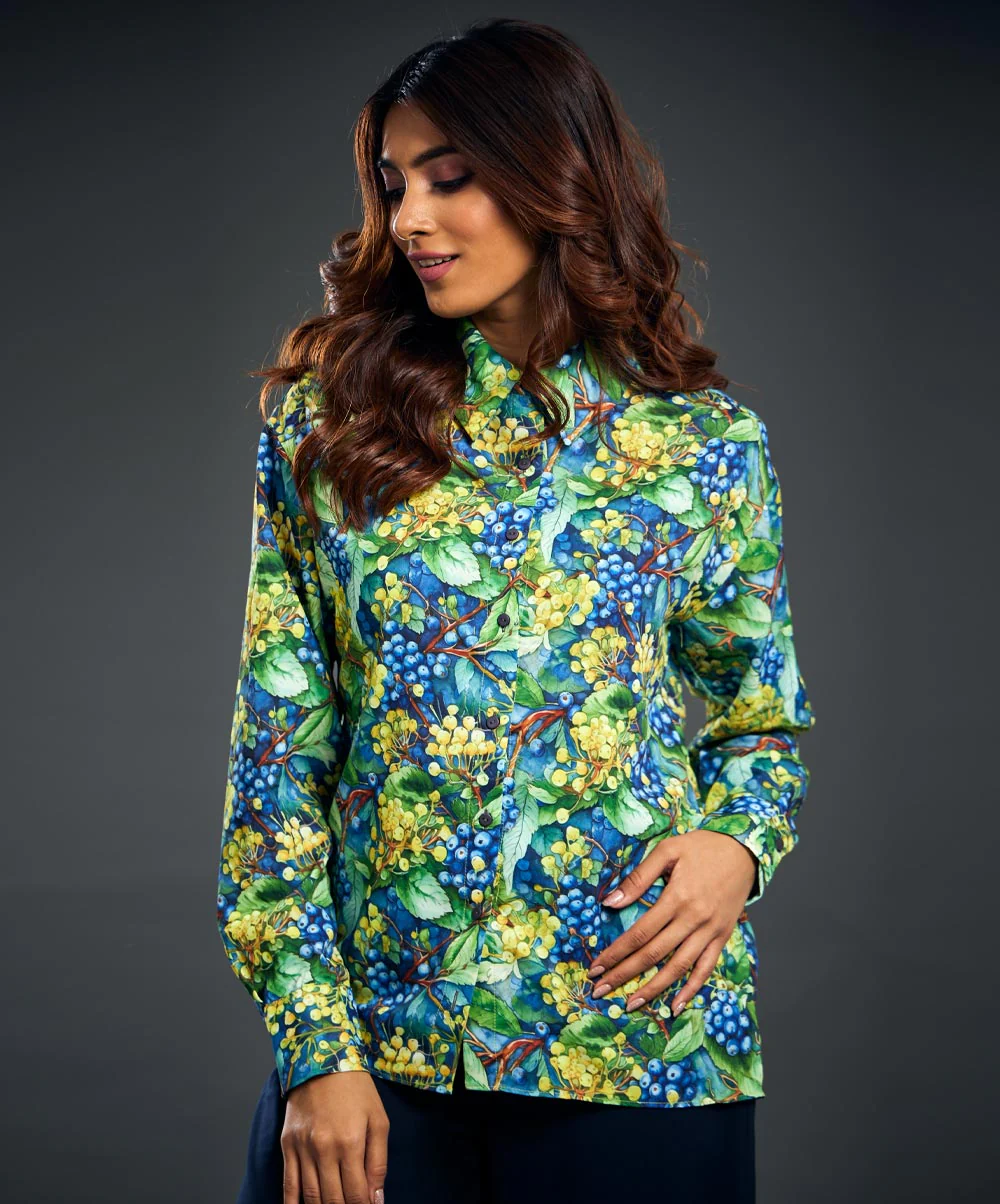 Bold Printed Longe Sleeve Green Shirt - Image 5