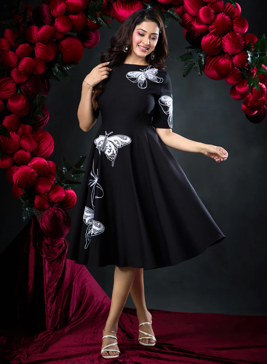 Butterfly Embroidered Short Sleeve Dress - Image 5