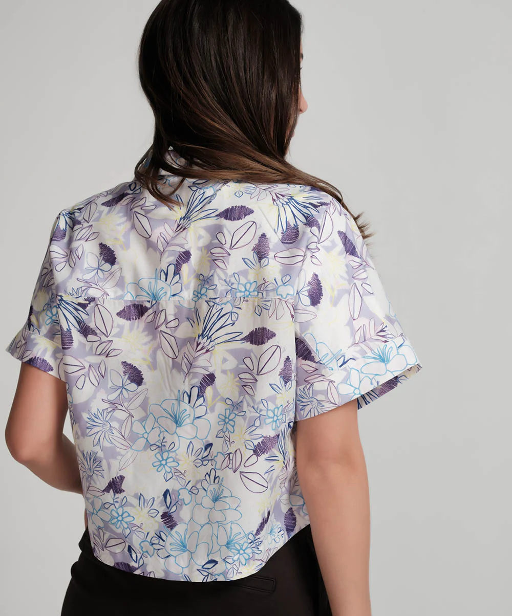 Crop Shirt With A Patch Pocket - Image 4