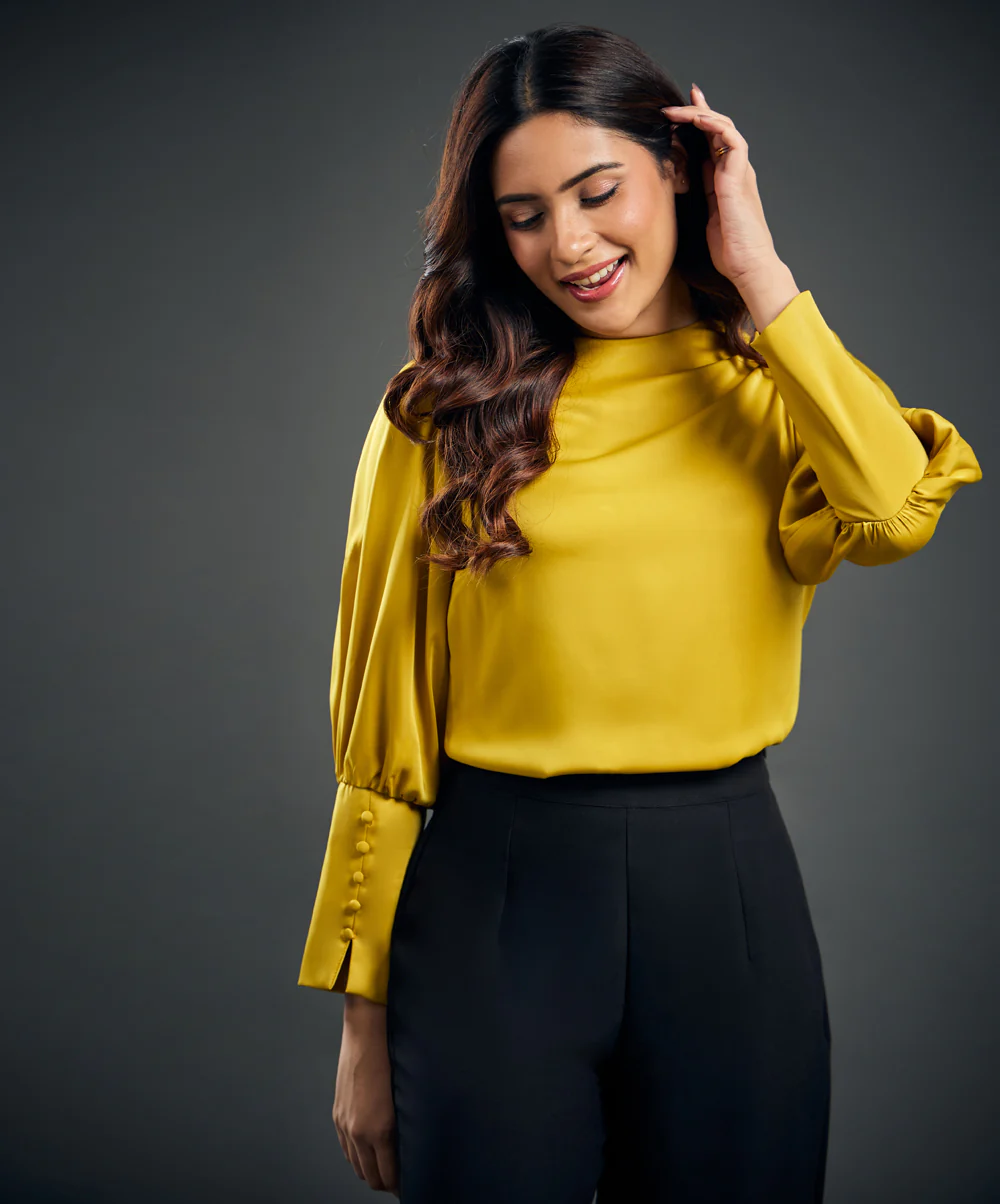 Cuff Detailed Yellow Satin Top - Image 4
