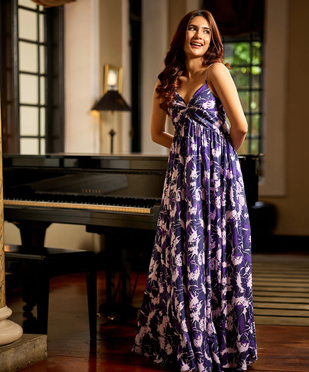Deep Vneck Strap Maxi Dress - Image 2