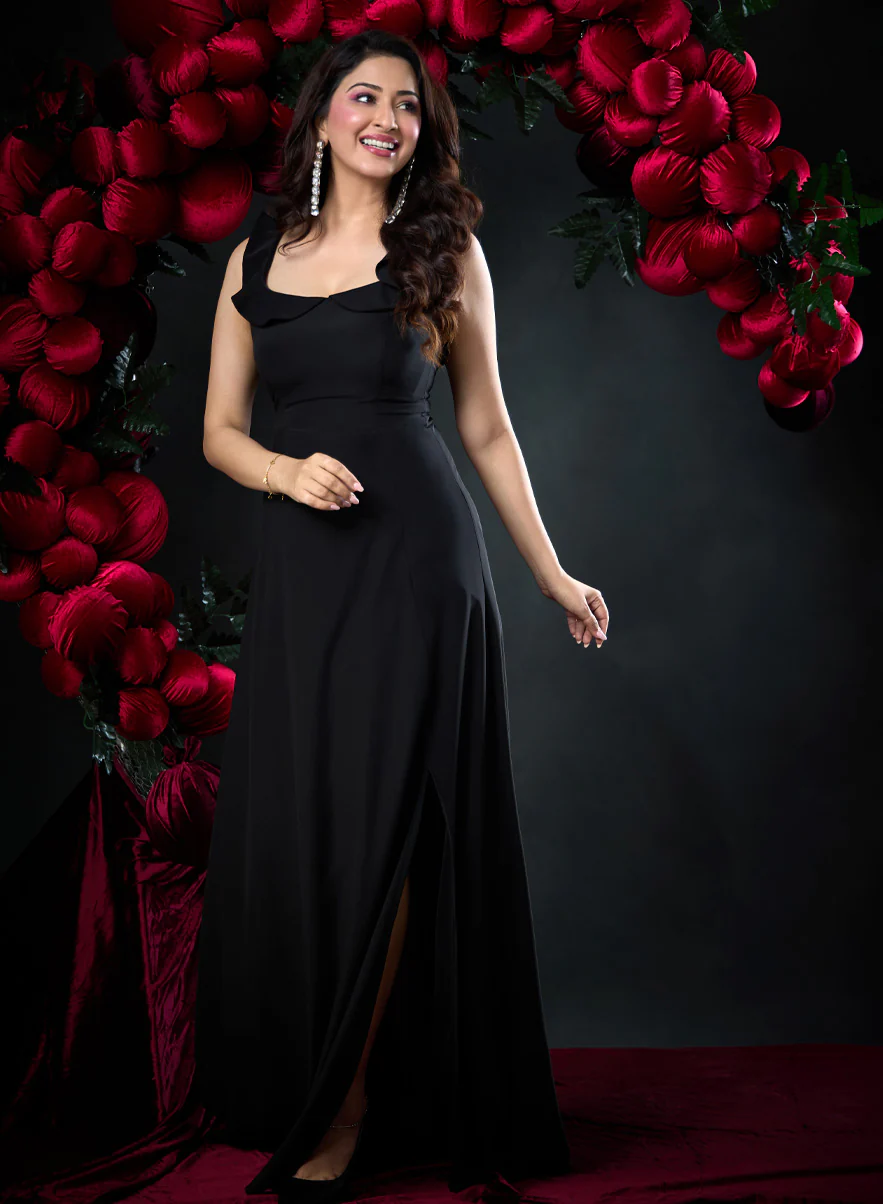Frilled Sleeveless Chiffon Maxi Dress - Image 3
