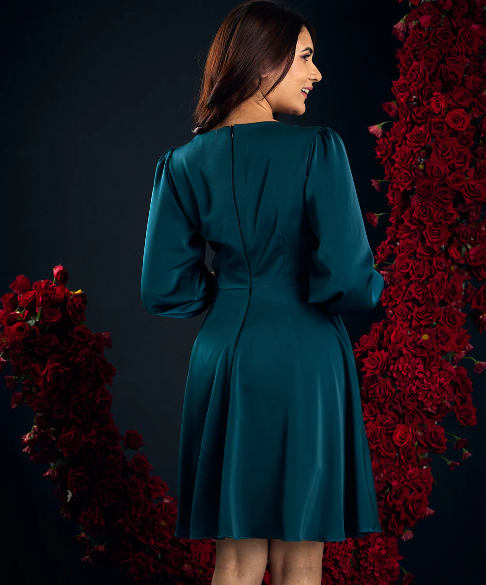 Front Bow Tie Green Satin Dress - Image 3