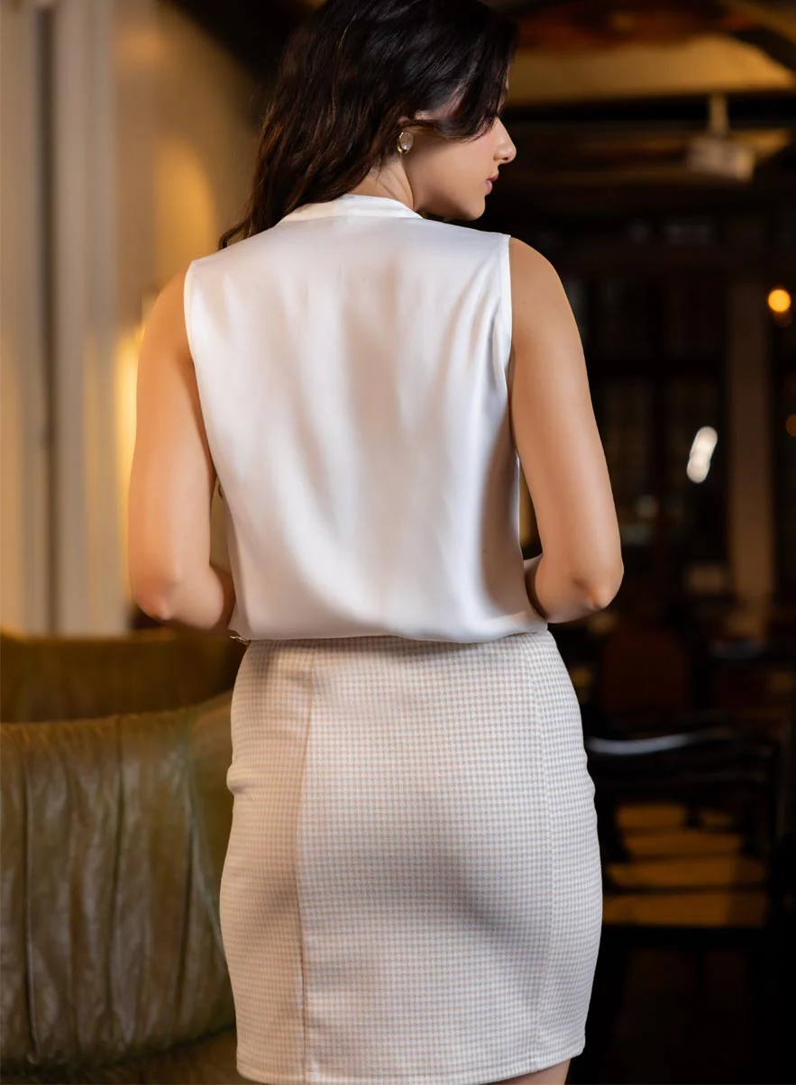 Gingham Mini Skirt With A Buckle - Beige - Image 10