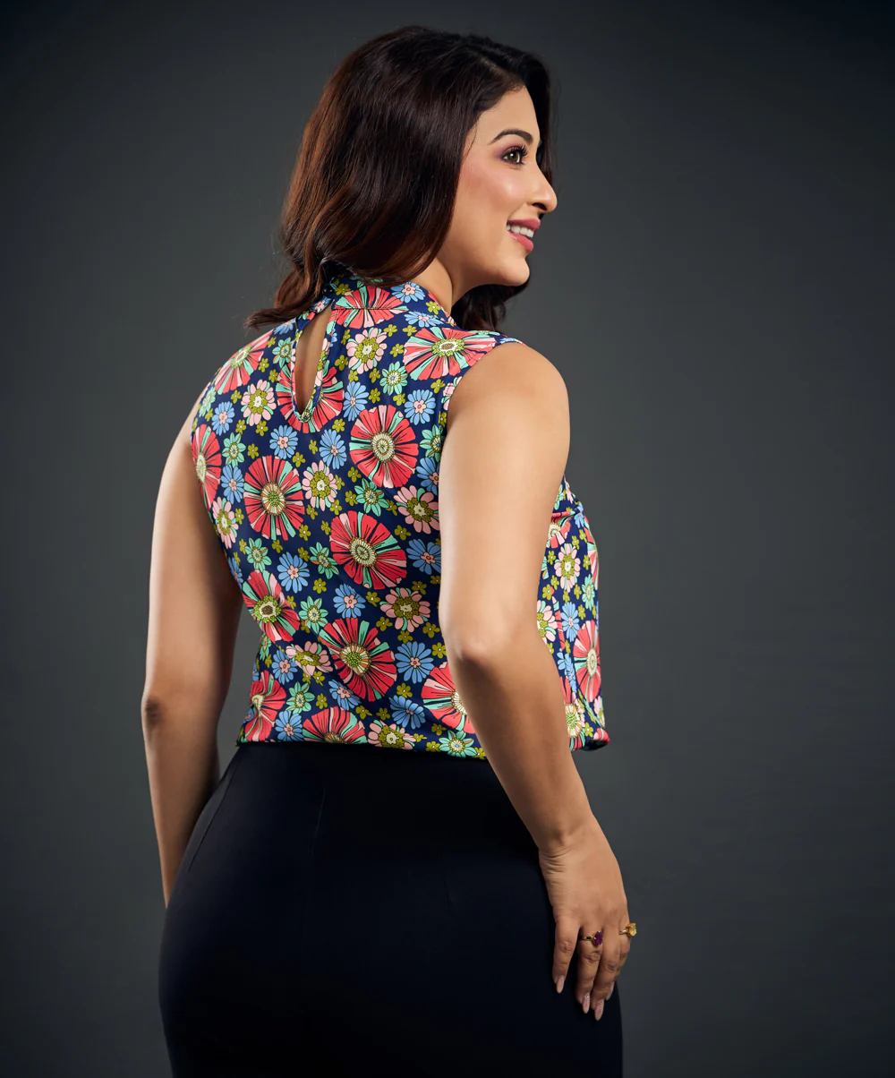 High Neck Chiffon Printed Sleeveless Top - Image 5