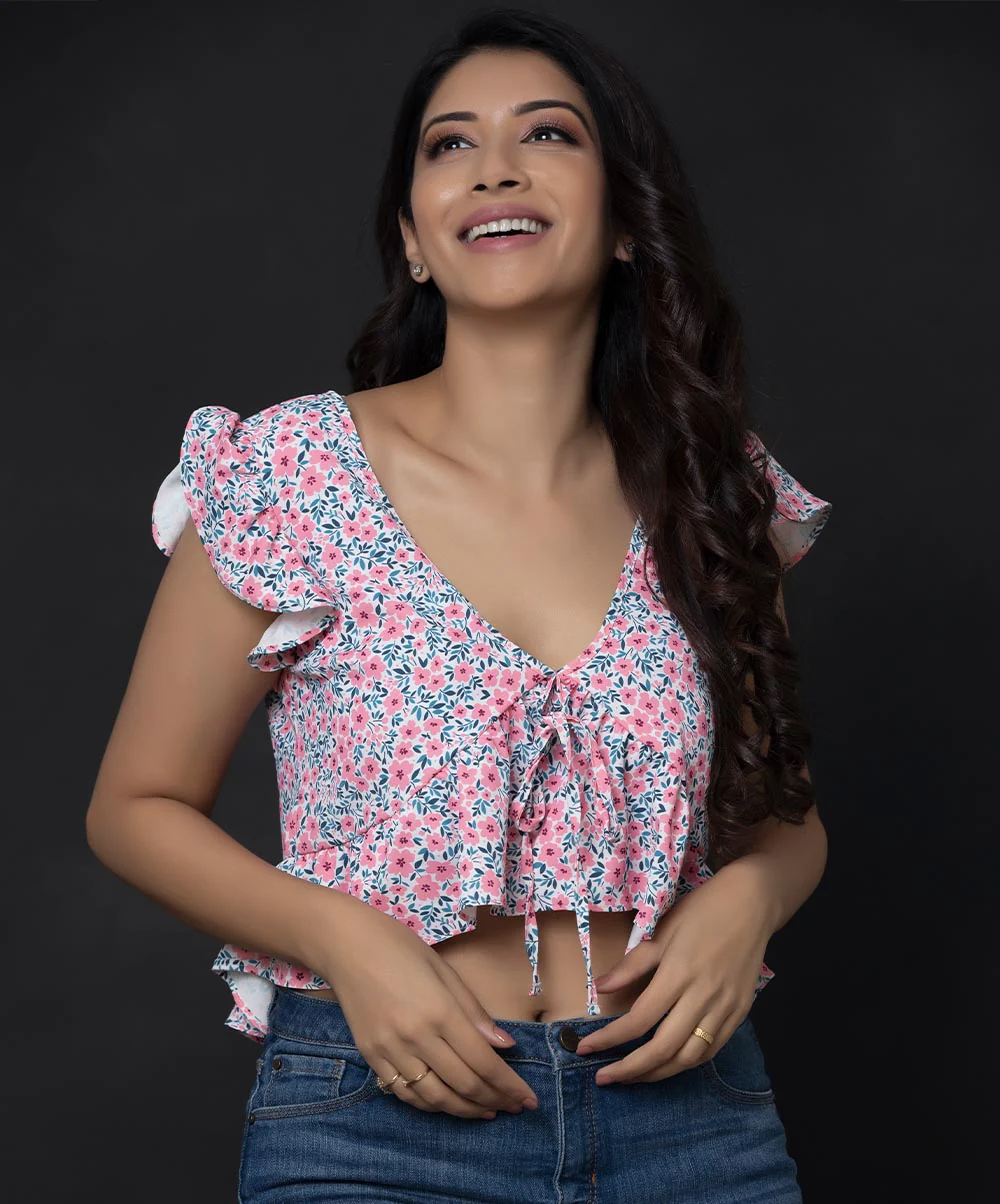 Light Pink Ditsy Floral V-neck Top - Image 3