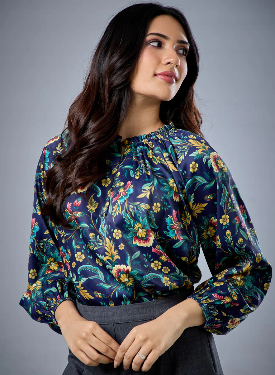 Long Sleeve Bold Green Floral Top - Image 4