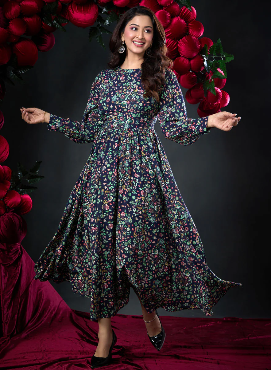 Long Sleeve Round Neck Floral Dress - Image 3