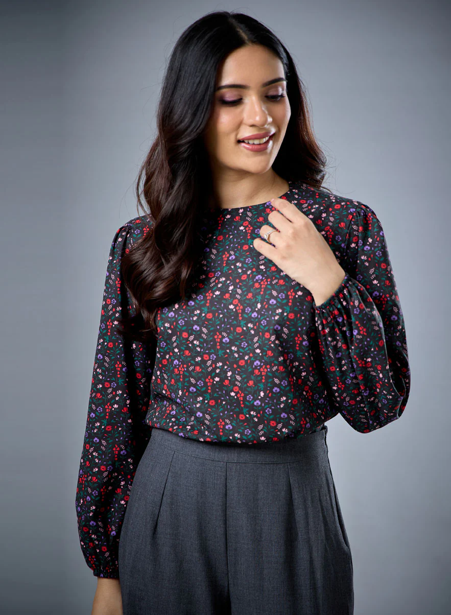 Long Sleeve Round Neck Printed Top