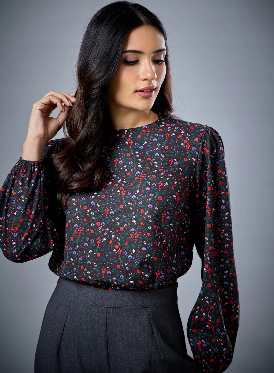 Long Sleeve Round Neck Printed Top - Image 4