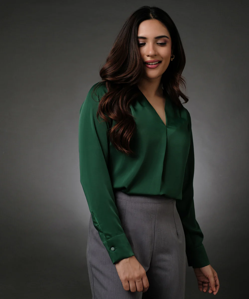 Long Sleeve Vneck Wrapping Green Top - Image 5