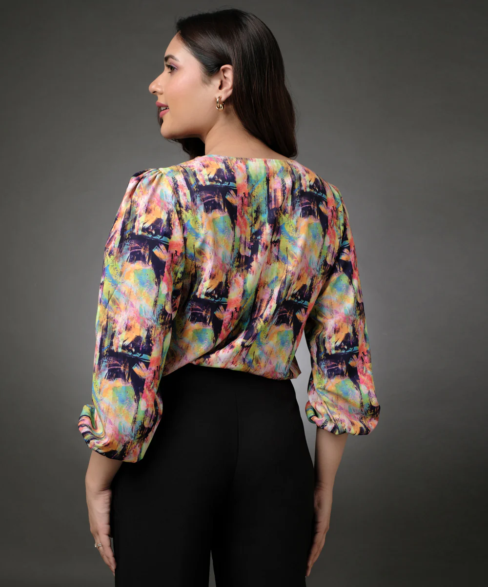 Long Sleeve Vdeep Neck Printed Top - Image 4
