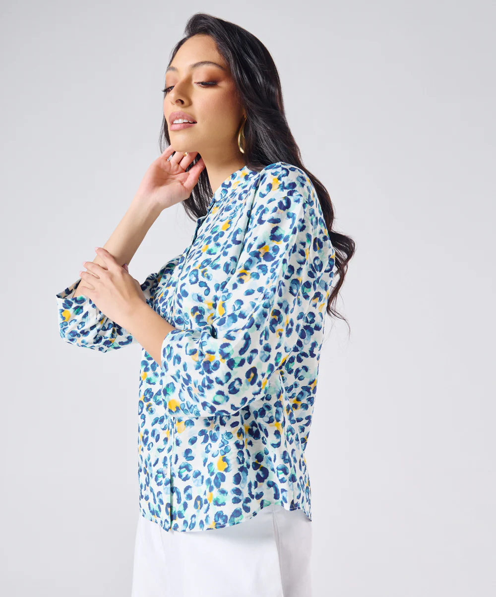 Mandarine Collar Blue Printed Roll Up Sleeve Top - Image 4