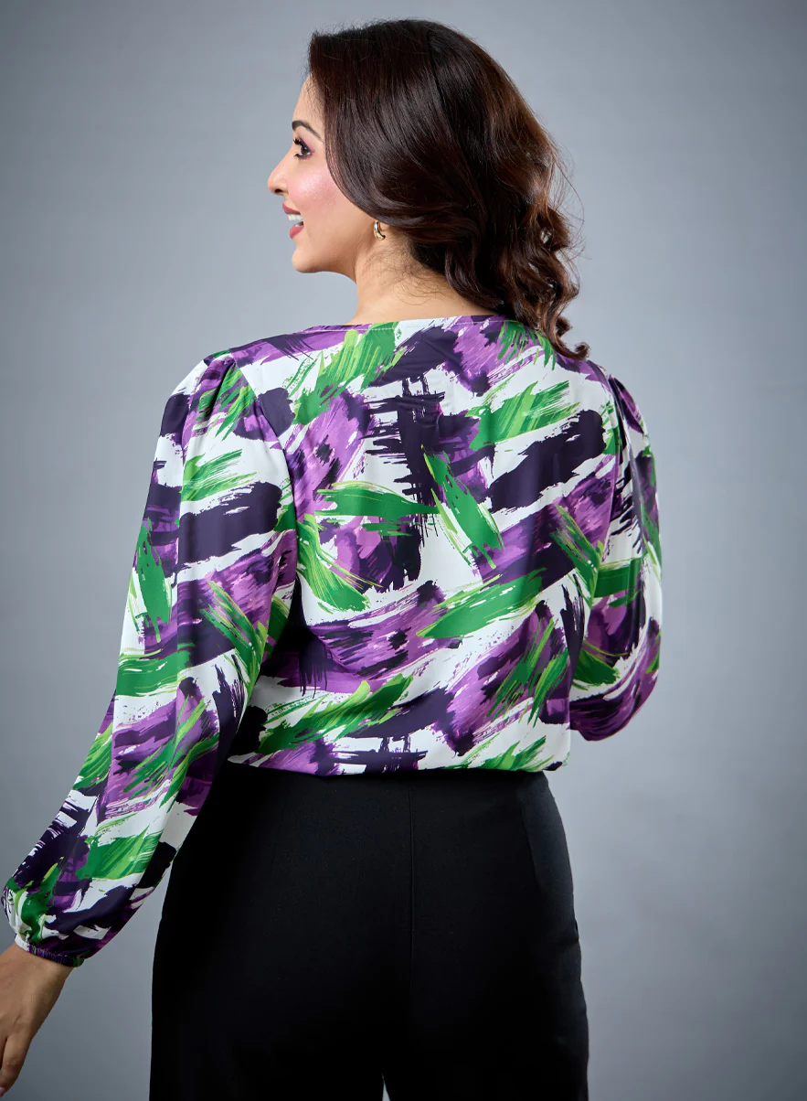 Neck Pleated Deep V Printed Top - Image 3