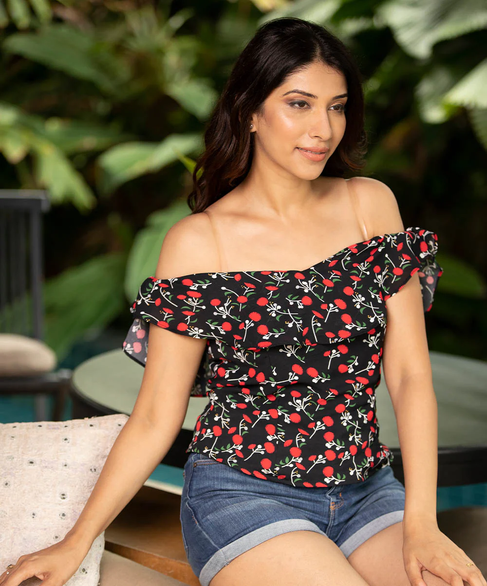 Off-Shoulder Frilled Printed Casual Top - Image 3