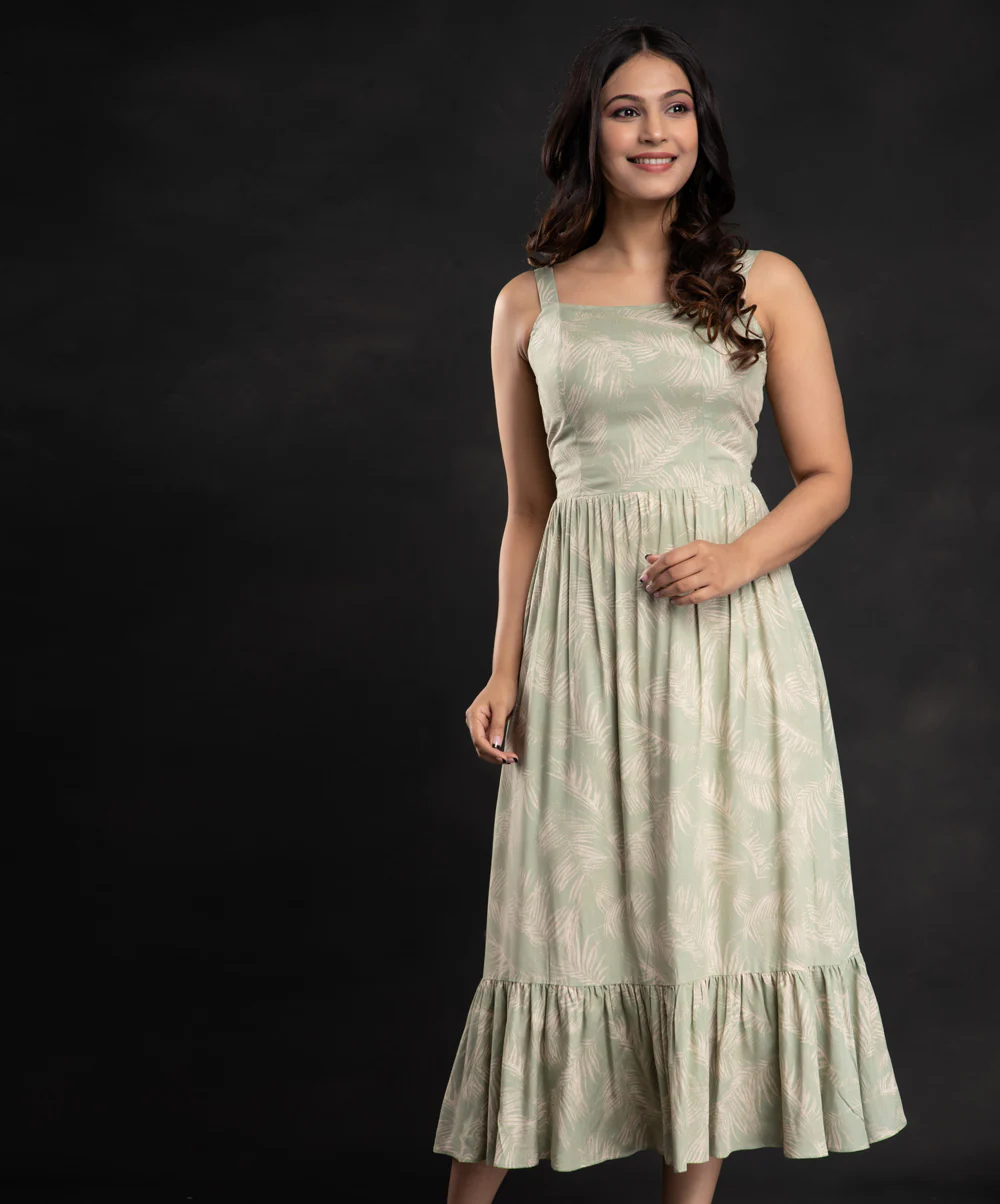 Olive Square Neck Printed Midi Dress - Image 3