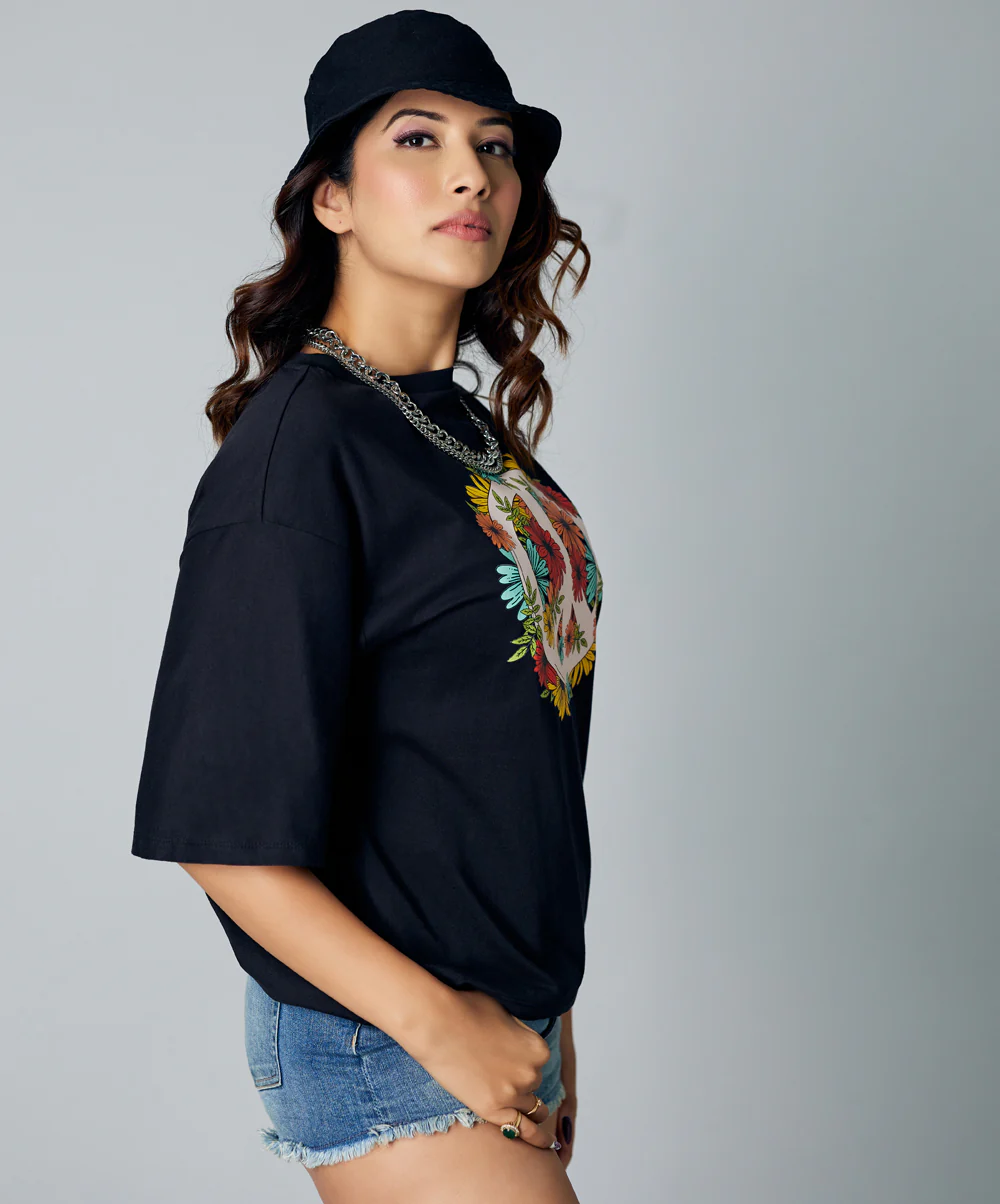 Oversize Black Floral Print Tshirt - Image 3
