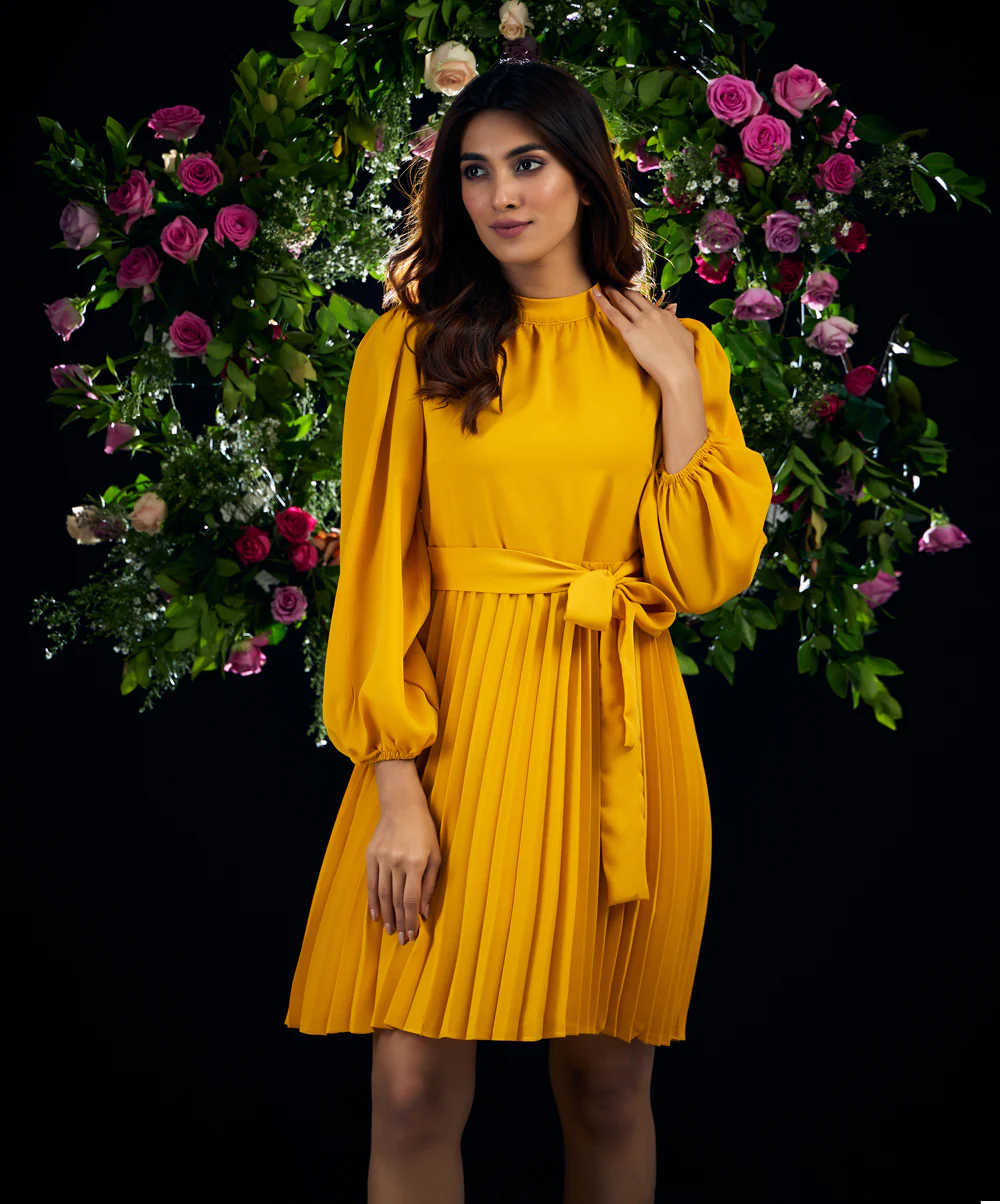 Waist Tie Yellow Pleated Dress - Image 2