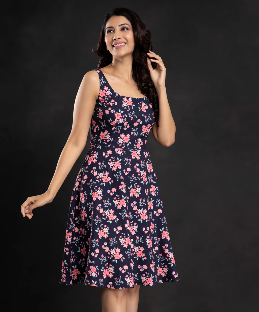 Princess Line Scoop Neck Dress