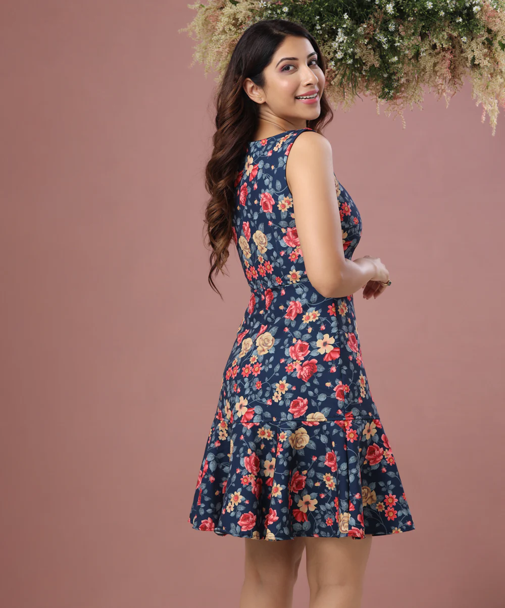 Printed Deep Neck Sleeveless Dress - Image 2