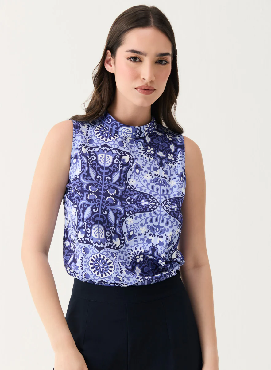 Printed Sleeveless Turn-Up Neck Top - Image 3