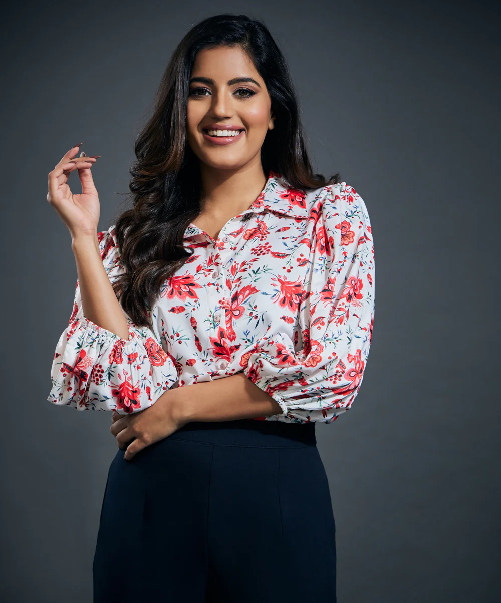 Puffed sleeve button through printed blouse - Image 3