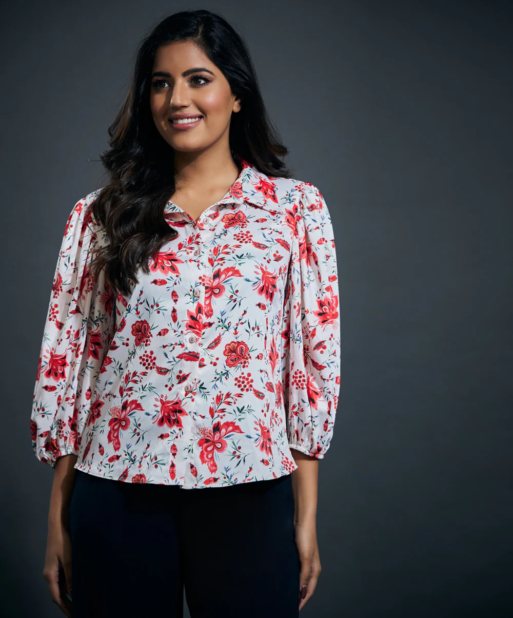 Puffed sleeve button through printed blouse - Image 4