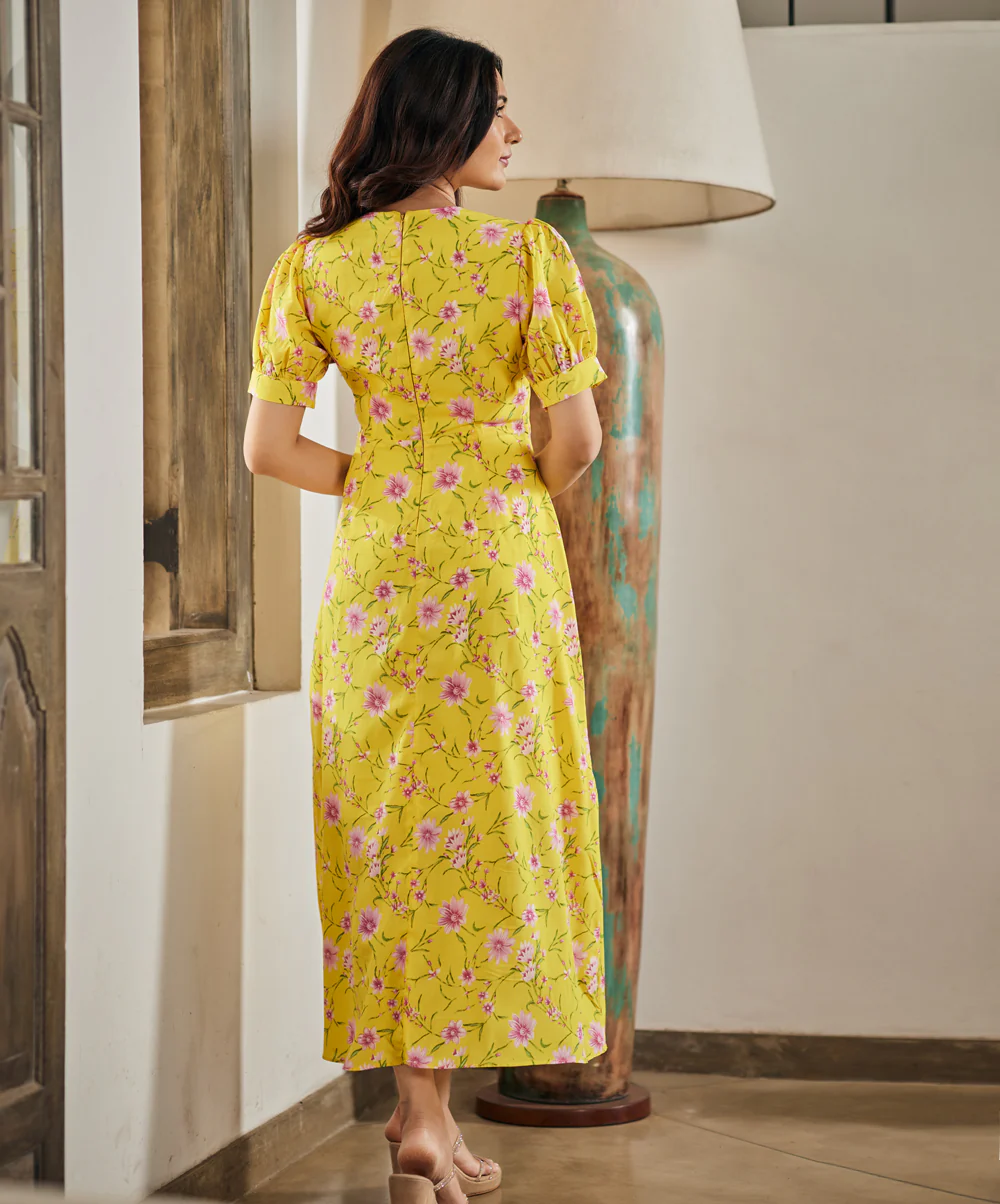 Puffed Sleeve Ditsy Printed Midi Dress - Image 4