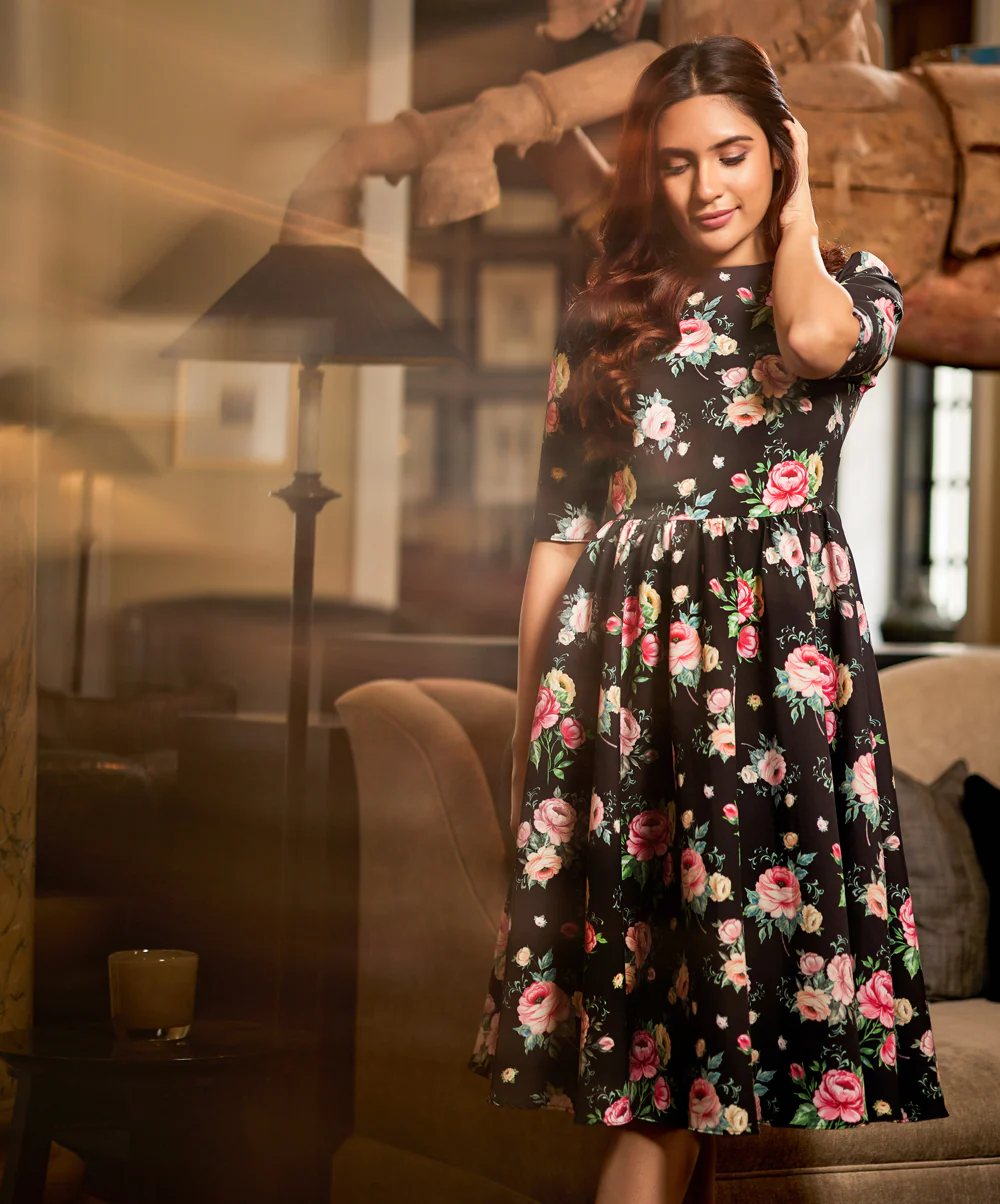 Round Neck Gathered Skirt Printed Dress - Image 3