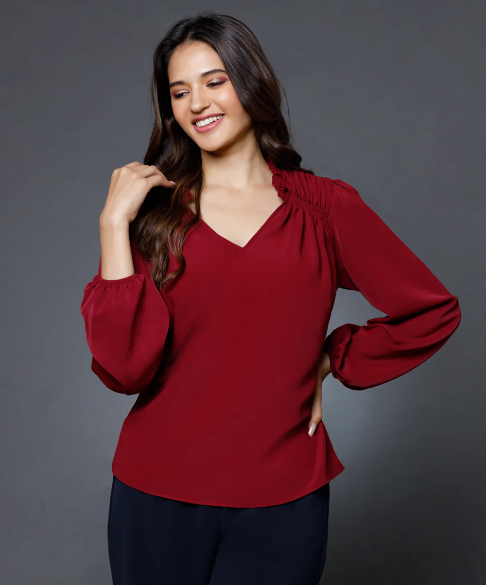 Side smocking done solid maroon top - Image 4