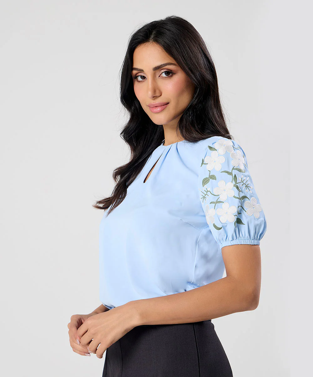 Sleeve Embroidered Chiffon Neck Pleated Top - Image 4