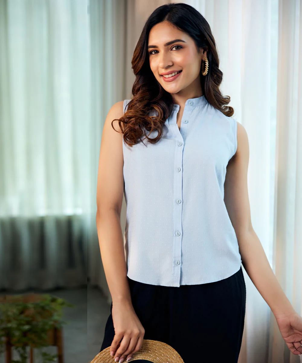 Sleeveless Cotton Textured Blue Top - Image 3