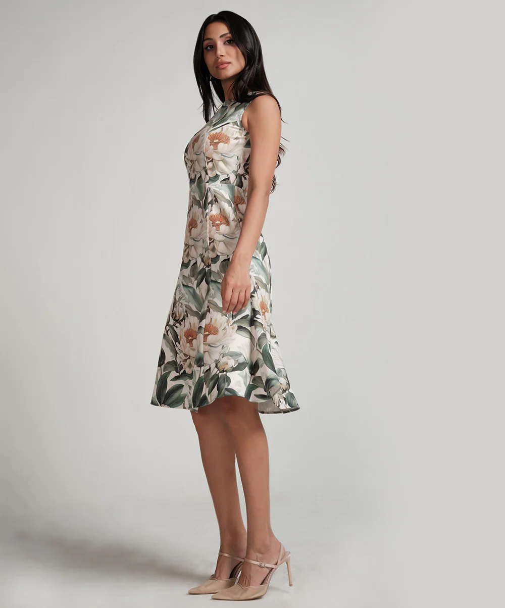 Sleeveless Large Floral Printed Panel Skirt Dress - Image 3