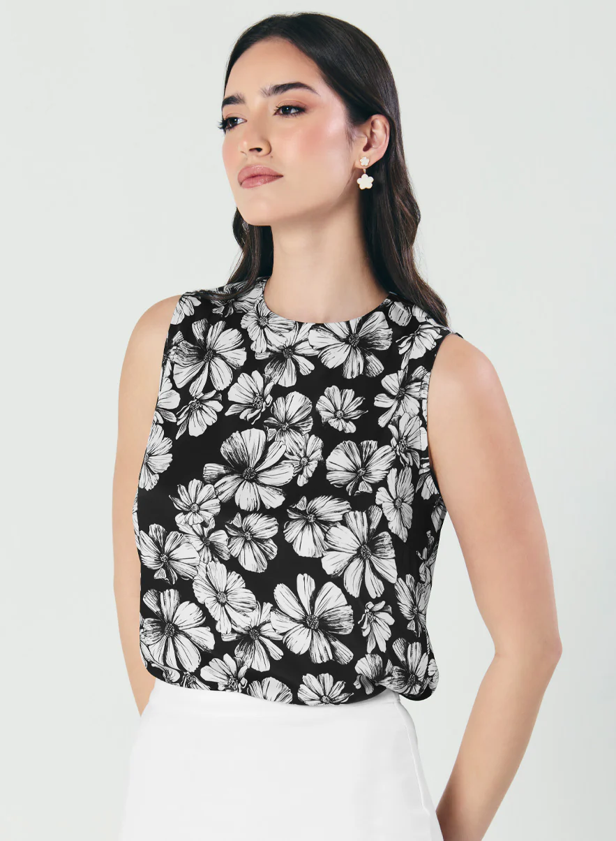 Sleeveless Printed Black & White Shirt - Image 4