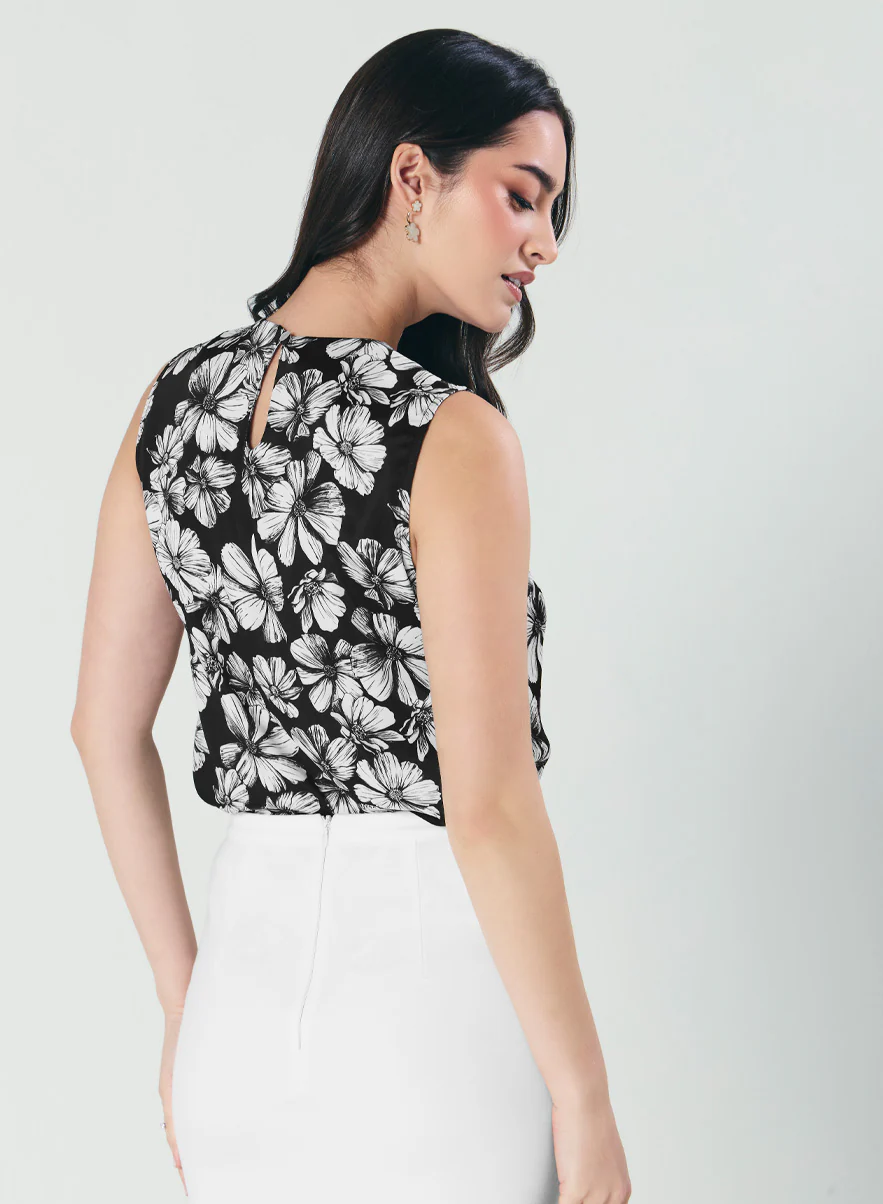 Sleeveless Printed Black & White Shirt - Image 5
