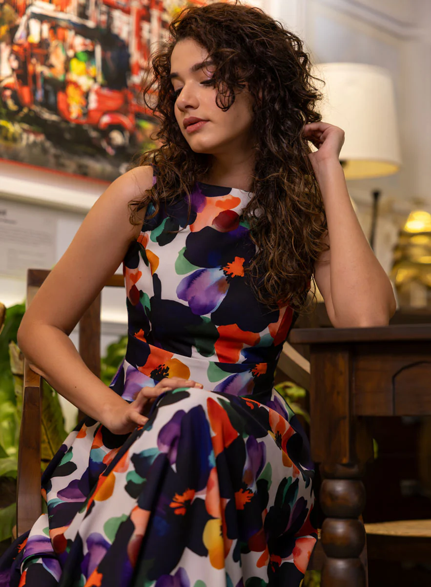 Sleeveless Printed Dress With Waist Band - Image 4