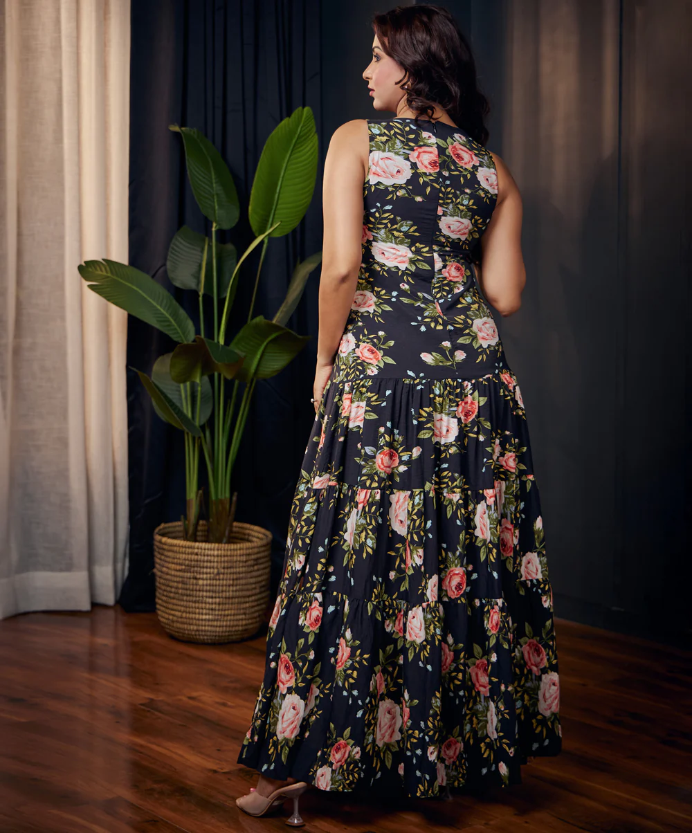 Sleeveless Tiered And Gathered Maxi - Image 4