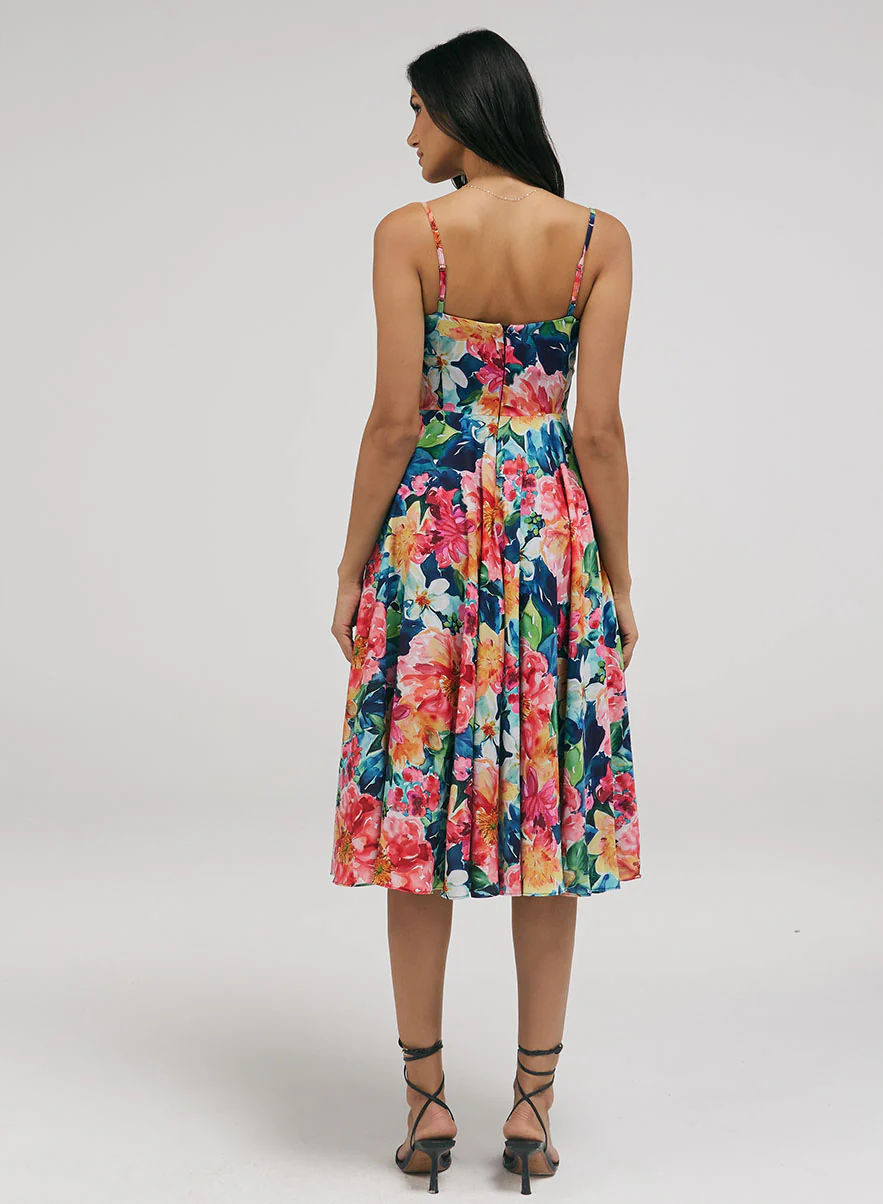 Tiny Strap Dress With Bracot Torso - Image 5