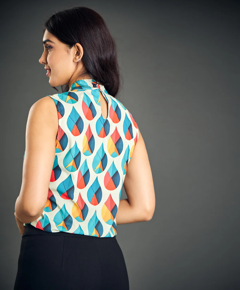 Twisted Neck Sleeveless Green Printed Top - Image 4