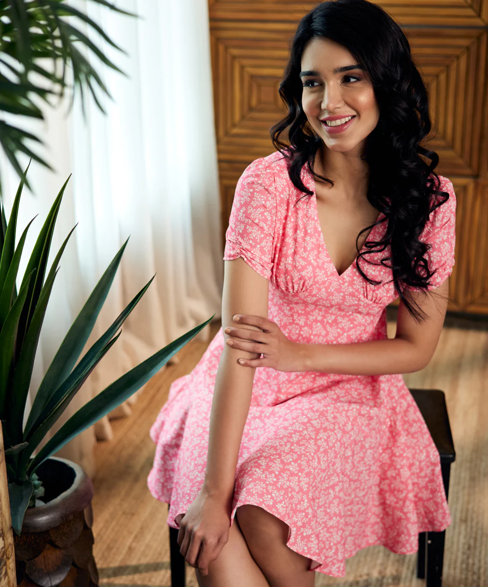 Vneck Ditsy Floral Puffed Sleeve Dress - Image 2