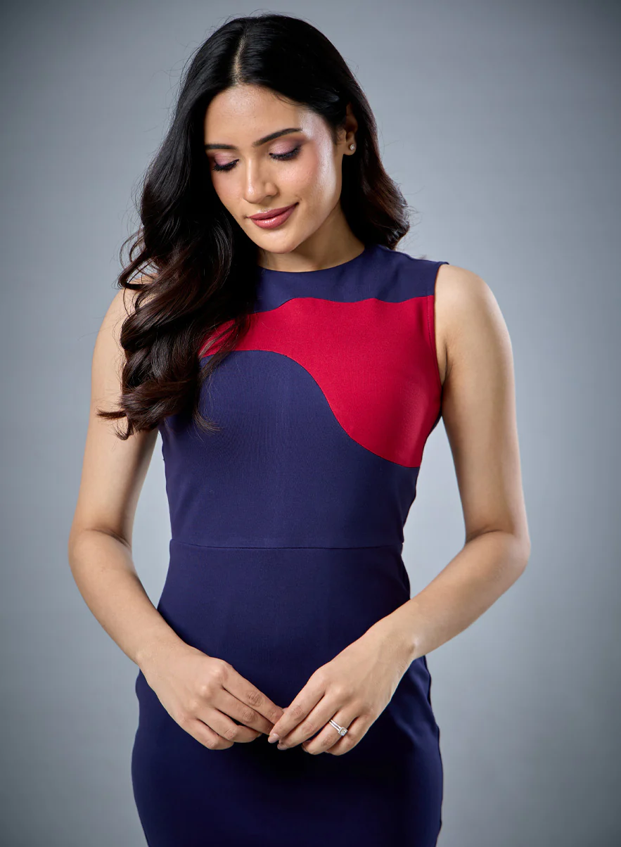 Wavy Contrast Bodycon Navy Dress - Image 4
