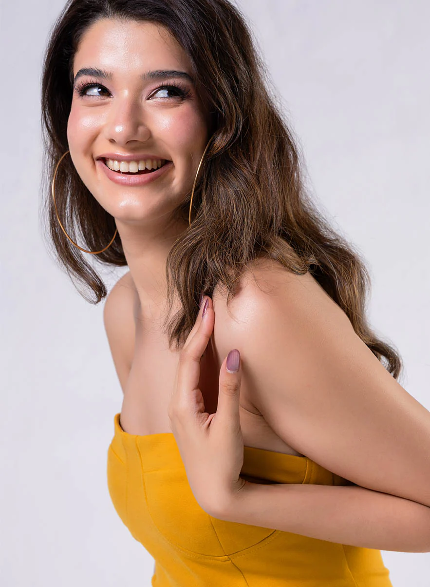 Yellow Tube Dress With A Side Opening - Image 3
